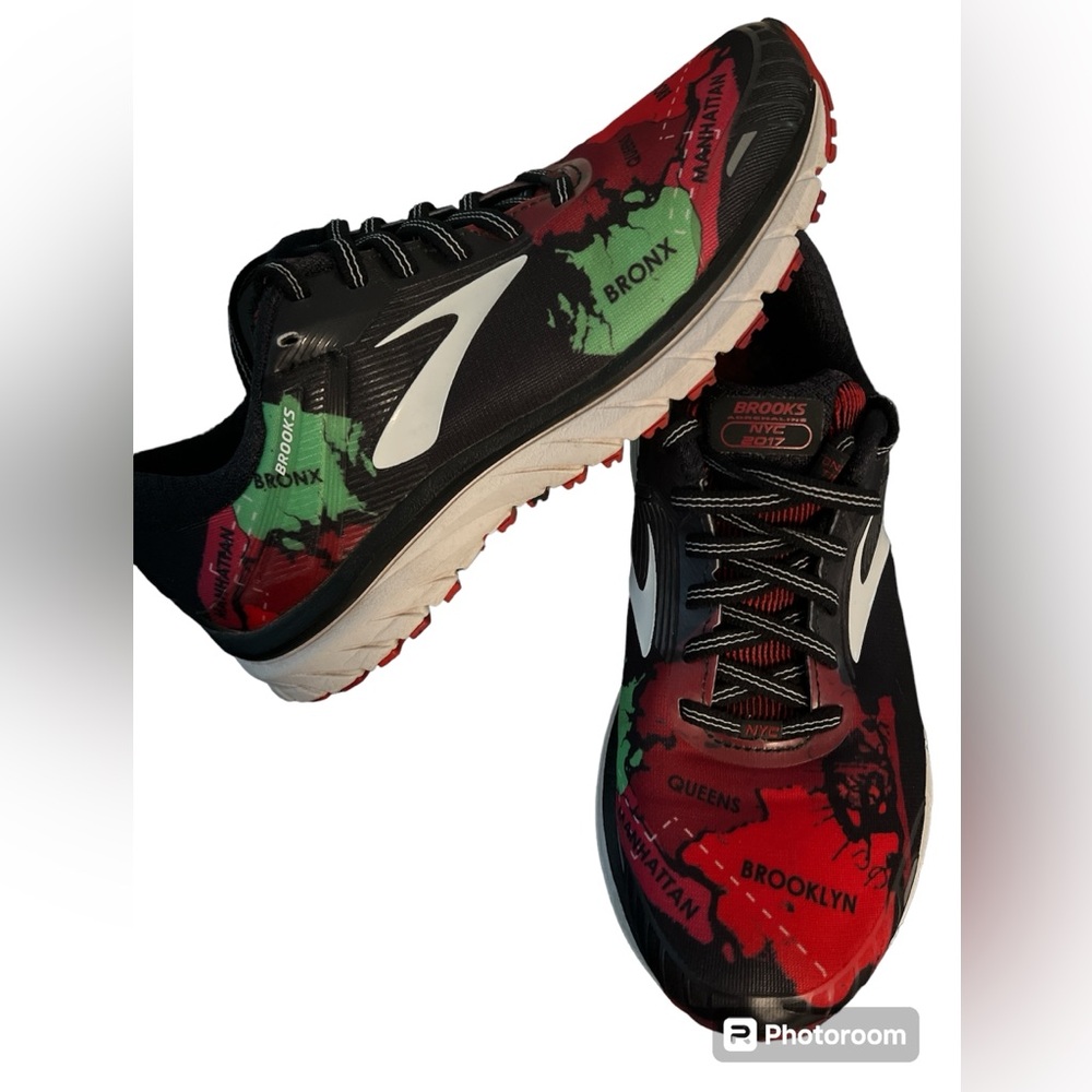 Brooks Adrenaline NYC 2017 running shoe